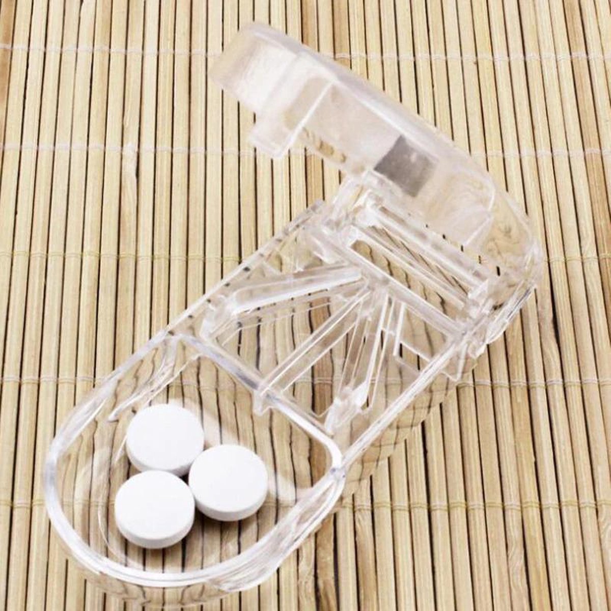 2-in-1 Pill Cutter & Storage Box – Stainless Steel with UV Protection – Transparent